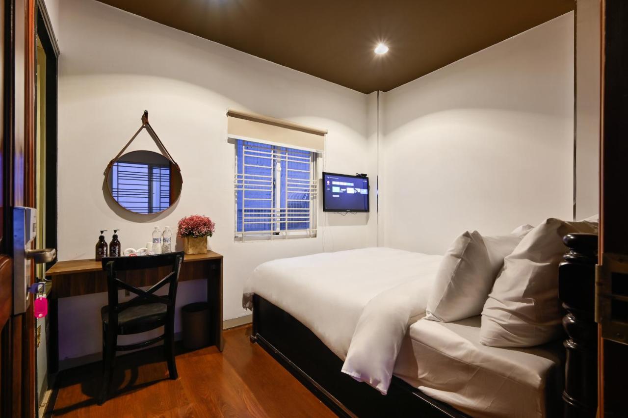 The Noble Swan Hotel New World Хошимин Экстерьер фото