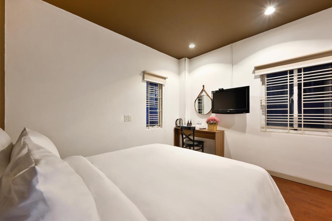 The Noble Swan Hotel New World Хошимин Экстерьер фото